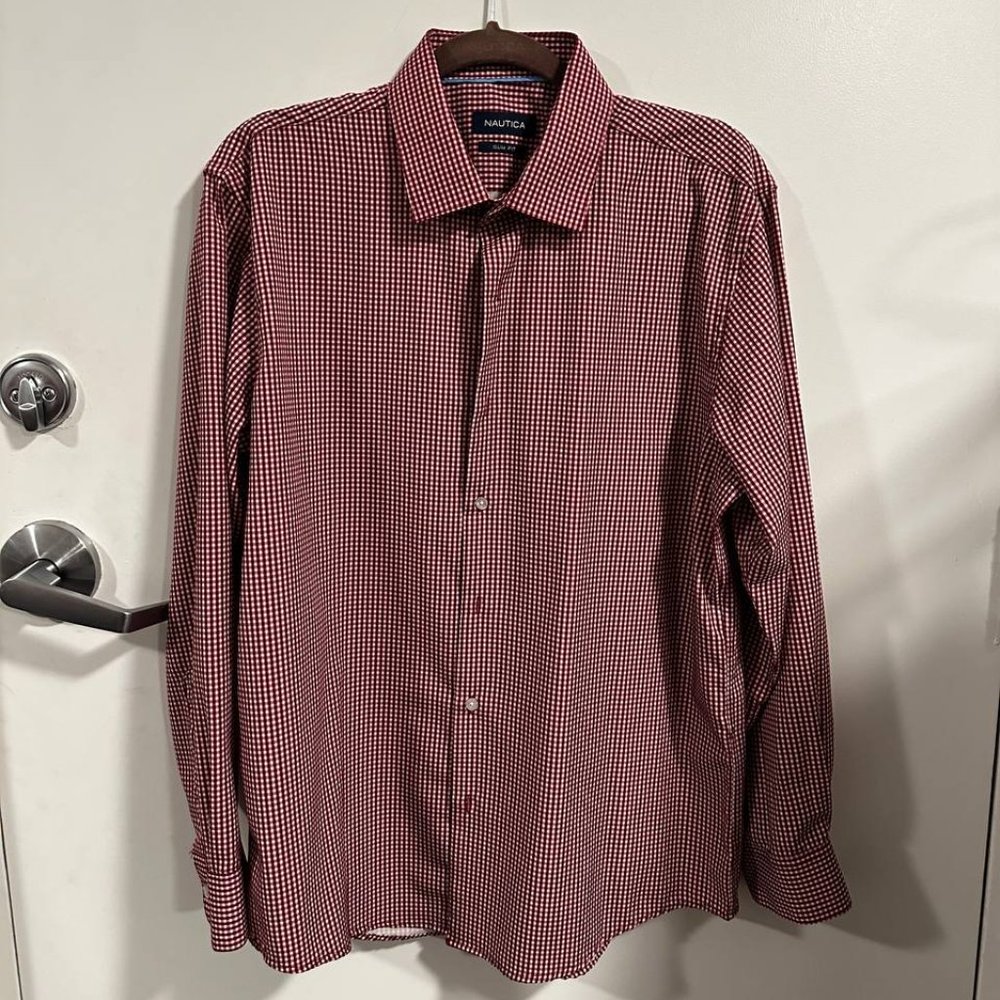 Nautica Slim Fit Men's Long Sleeve Dress Shirt